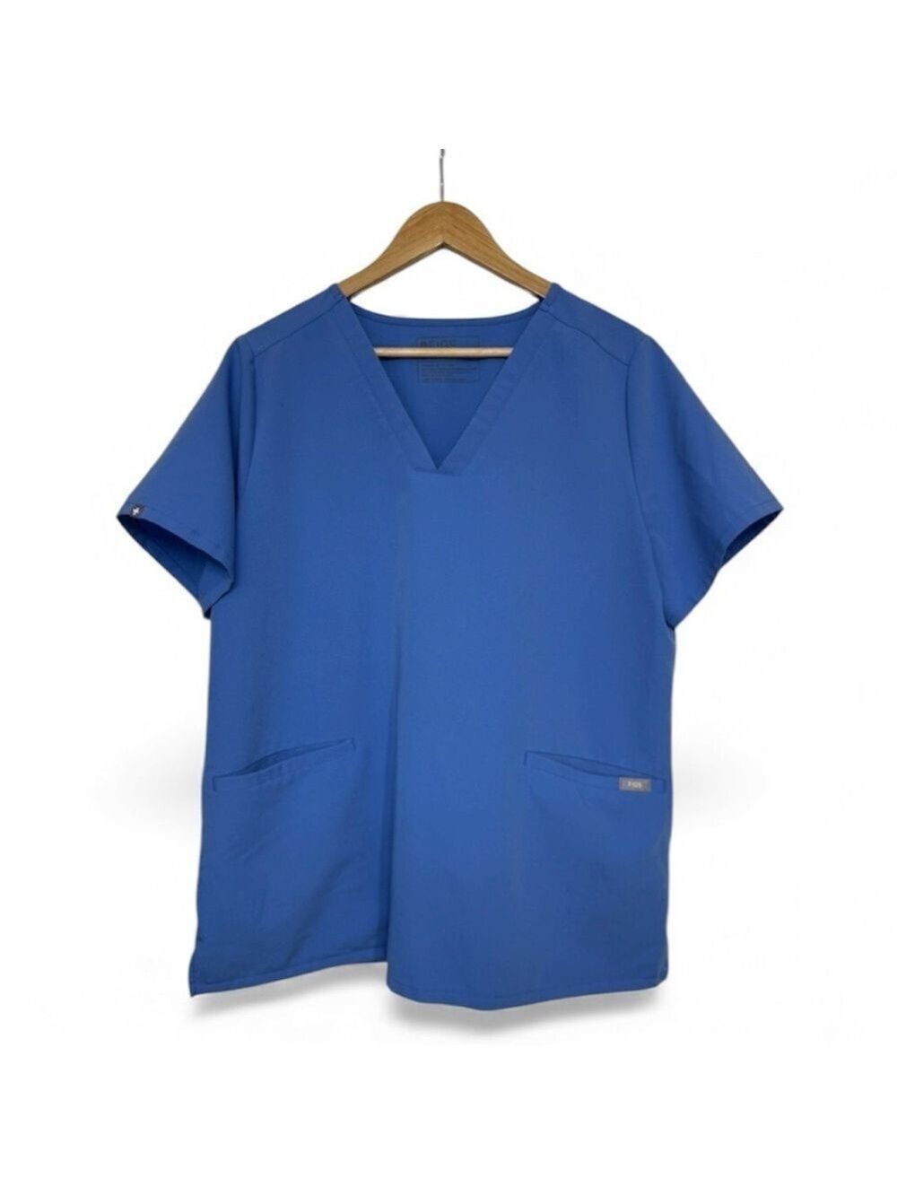 FIGS Technical Collection Scrub Top – Ceil Blue (Medium Blue) Size: XL